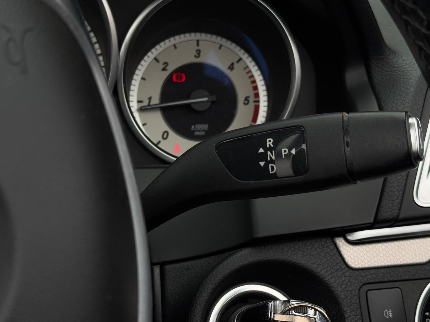 Used Mercedes-Benz E Class 2013 for sale - 76306262: Photo 38