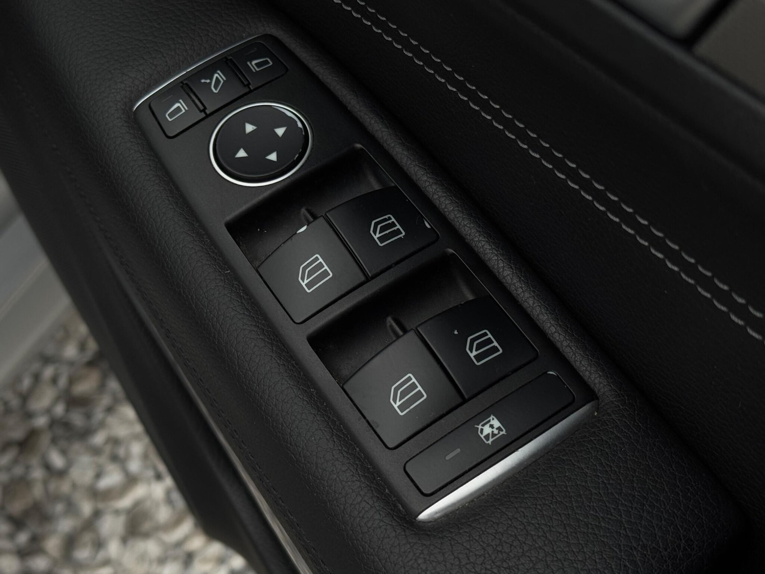 Used Mercedes-Benz E Class 2013 for sale - 76306262: Photo 63