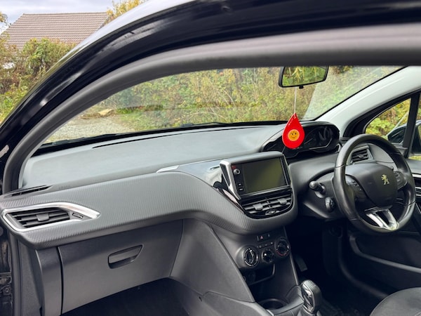 Used Peugeot 208 2018 for sale - 76179444: Photo 15