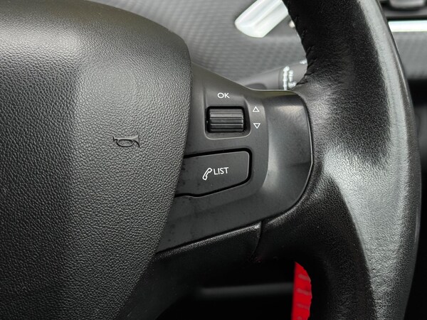 Used Peugeot 208 2018 for sale - 76179444: Photo 31
