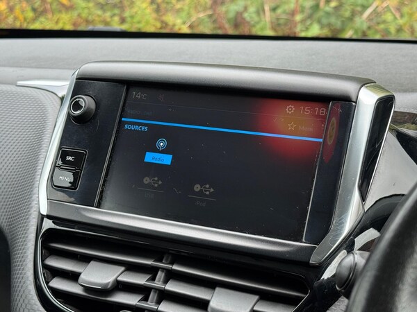 Used Peugeot 208 2018 for sale - 76179444: Photo 45