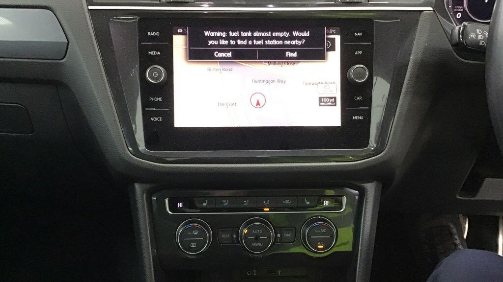 Used Volkswagen Tiguan 2017 for sale - 77853164: Photo 9