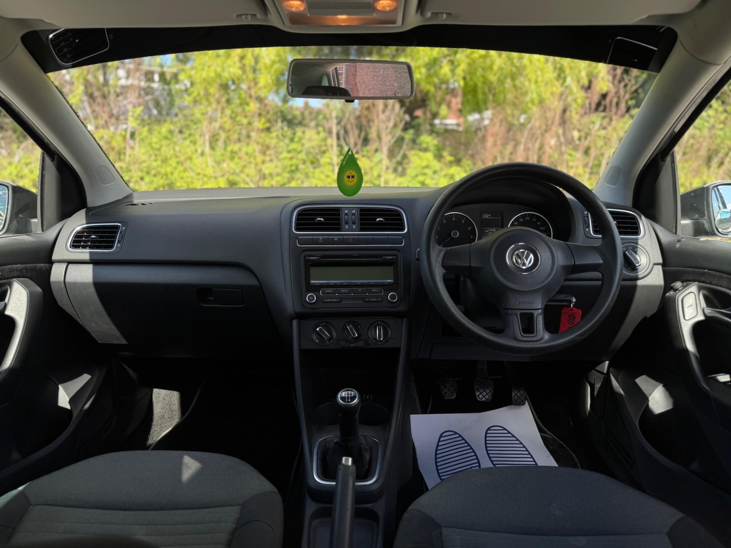 Used Volkswagen Polo 2011 for sale - 76753215: Photo 24