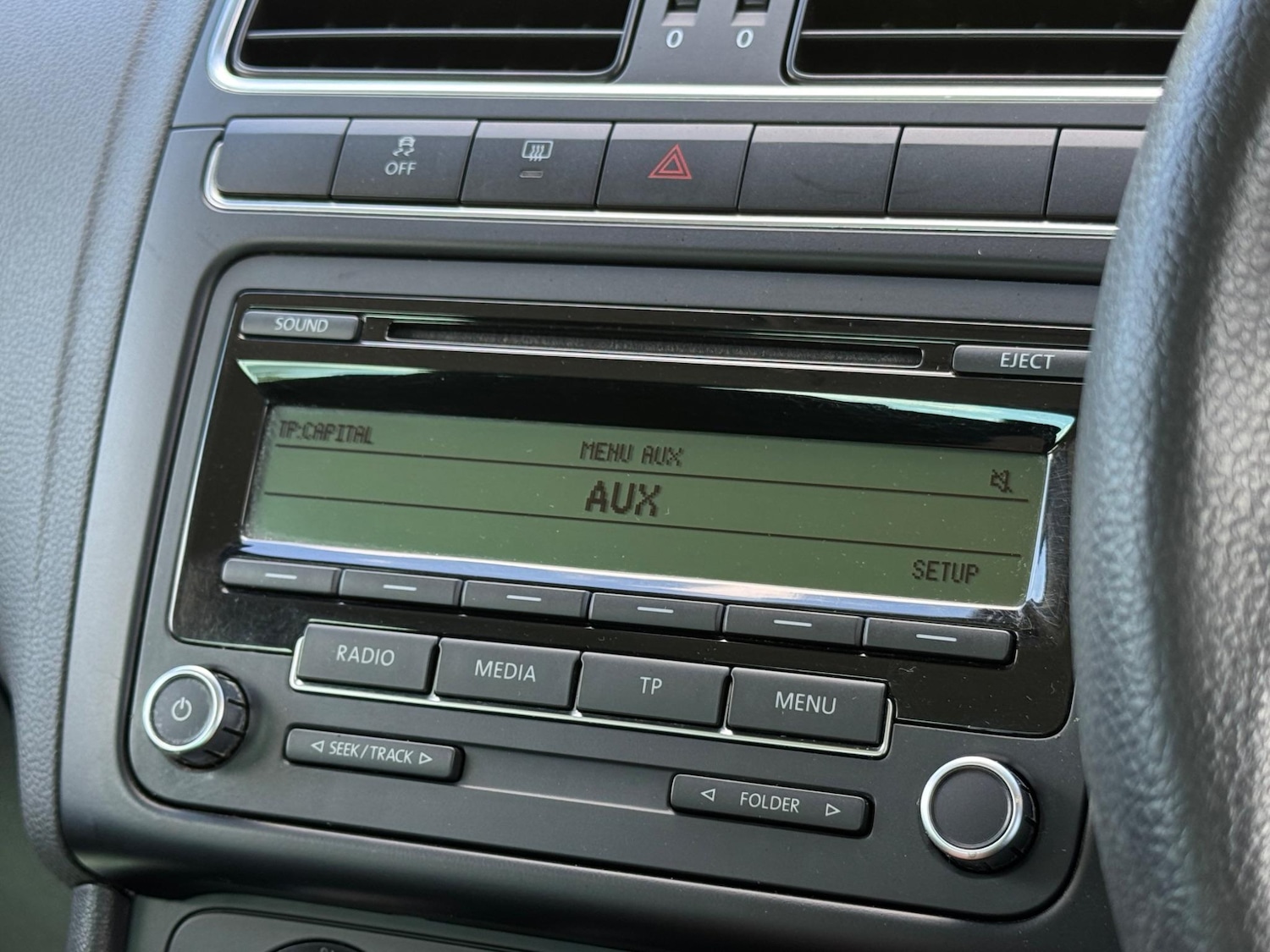 Used Volkswagen Polo 2011 for sale - 76753215: Photo 38