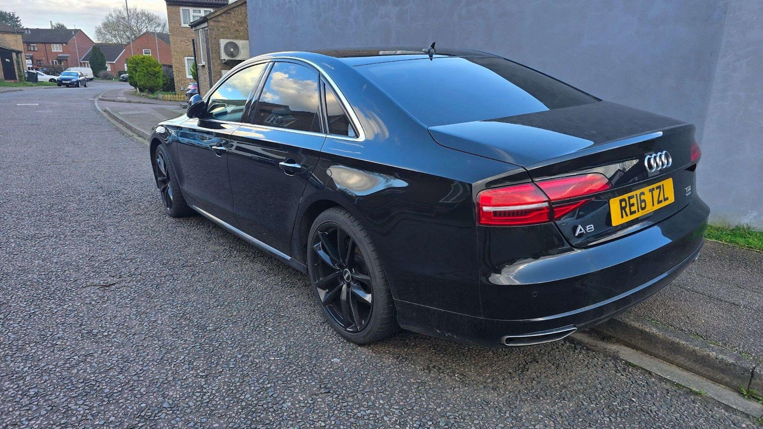 Used Audi A8 for sale - 77977592: Photo 3