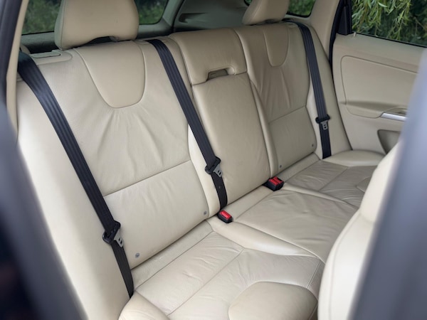 Used Volvo XC60 2009 for sale - 75657887: Photo 21