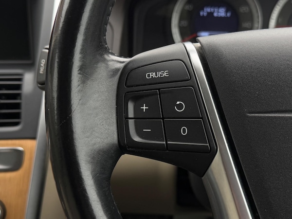 Used Volvo XC60 2009 for sale - 75657887: Photo 31