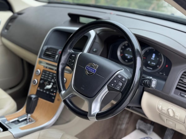 Used Volvo XC60 2009 for sale - 75657887: Photo 43