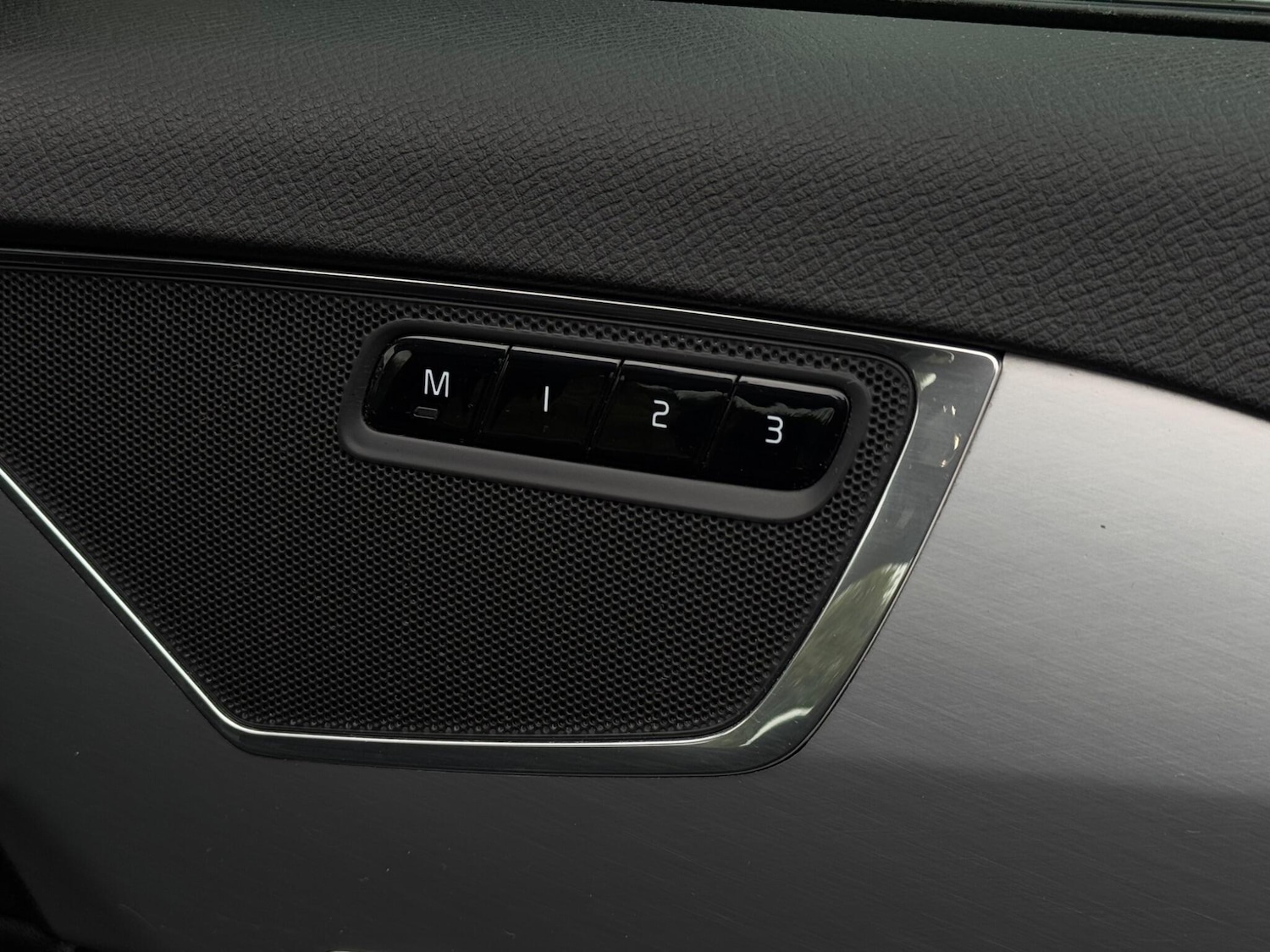 Used Volvo XC90 2018 for sale - 76199842: Photo 60