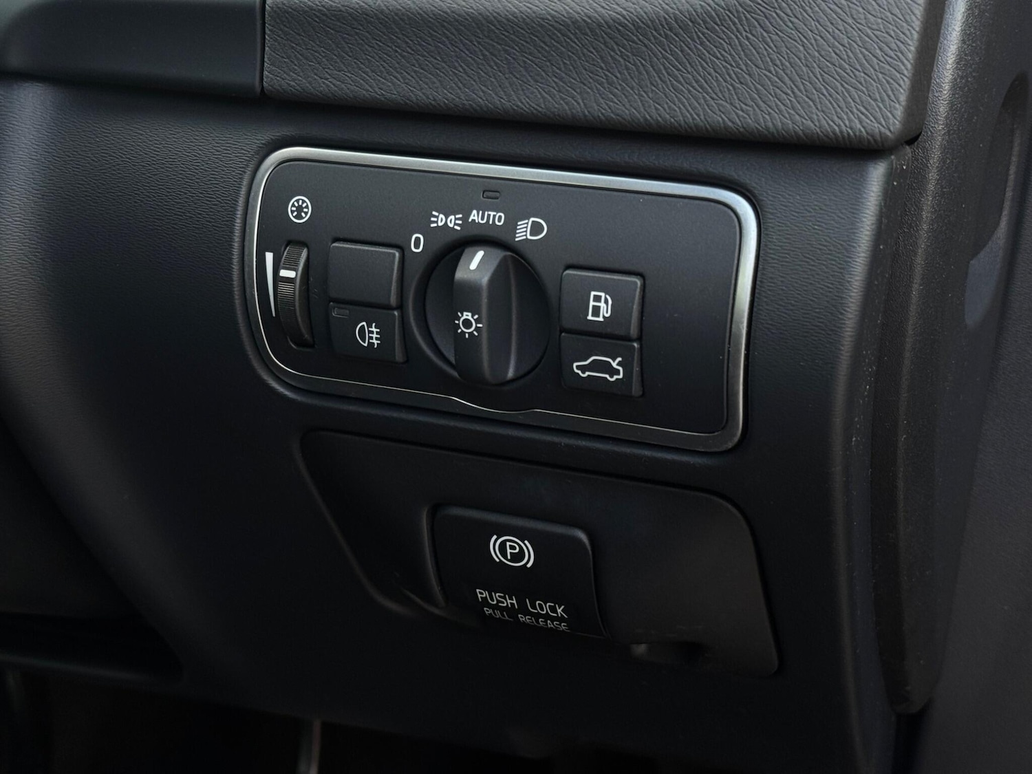 Used Volvo S60 for sale - 76408907: Photo 57