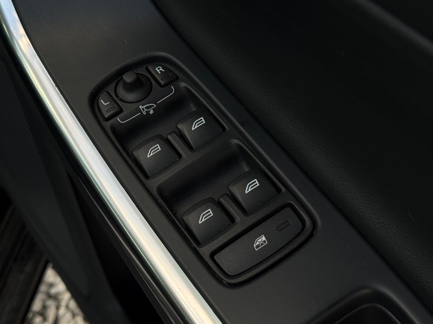 Used Volvo S60 for sale - 76408907: Photo 59