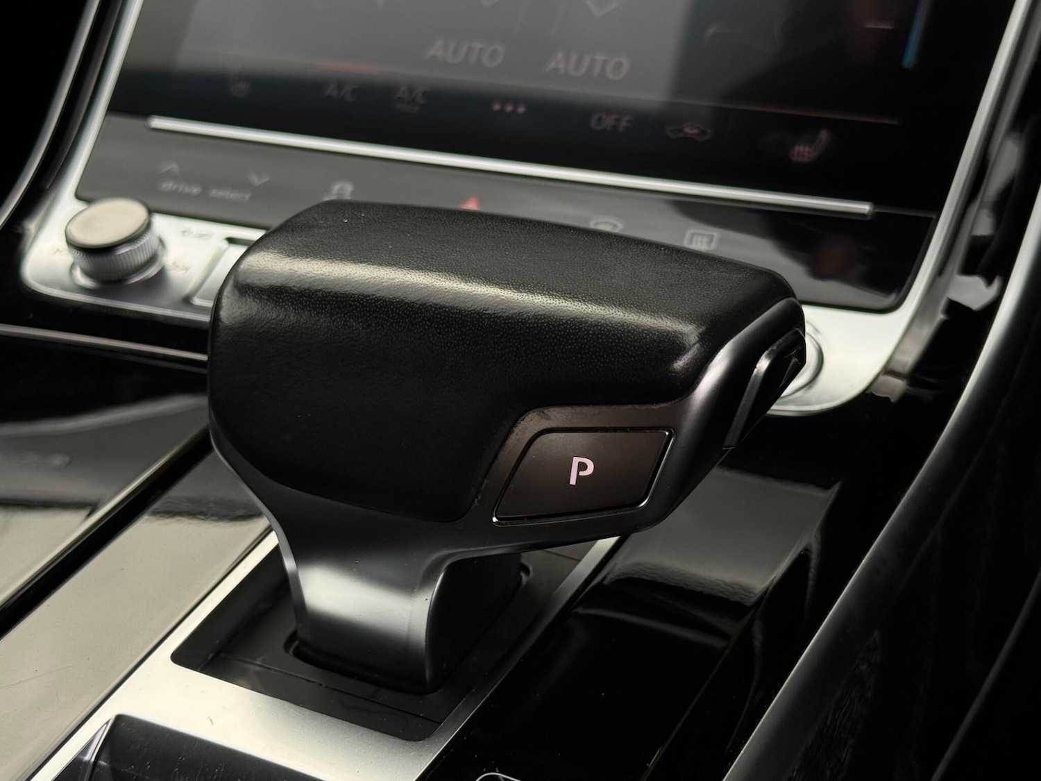 Used Audi A8 2018 for sale - 75809807: Photo 41