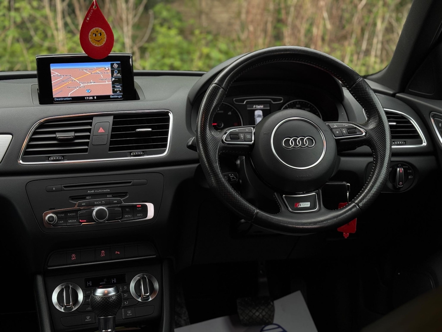 Used Audi Q3 2014 for sale - 77646239: Photo 27