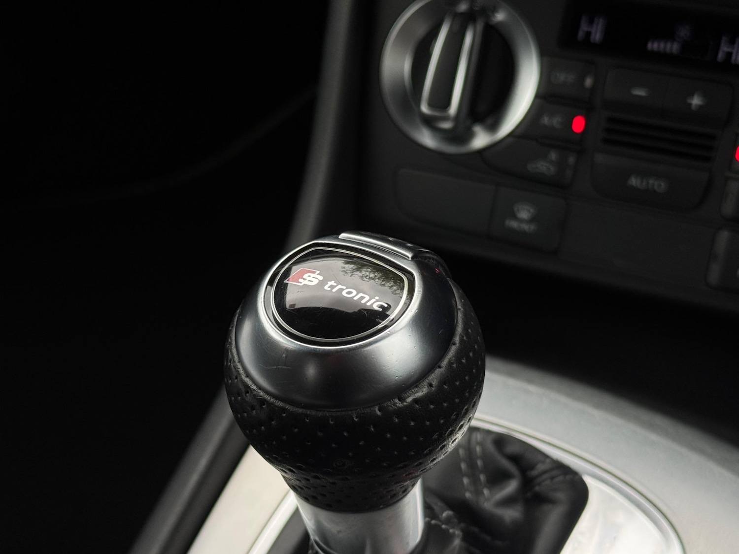 Used Audi Q3 2014 for sale - 77646239: Photo 49