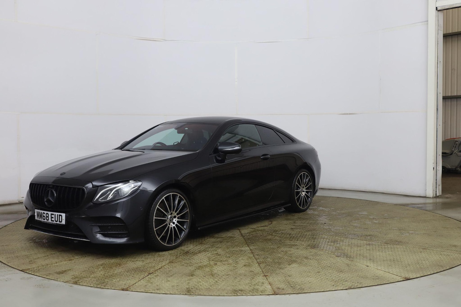Used Mercedes-Benz E Class 2019 for sale - 77783994: Photo 3