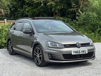 Used Volkswagen Golf 2016 for sale - 78772478: Photo