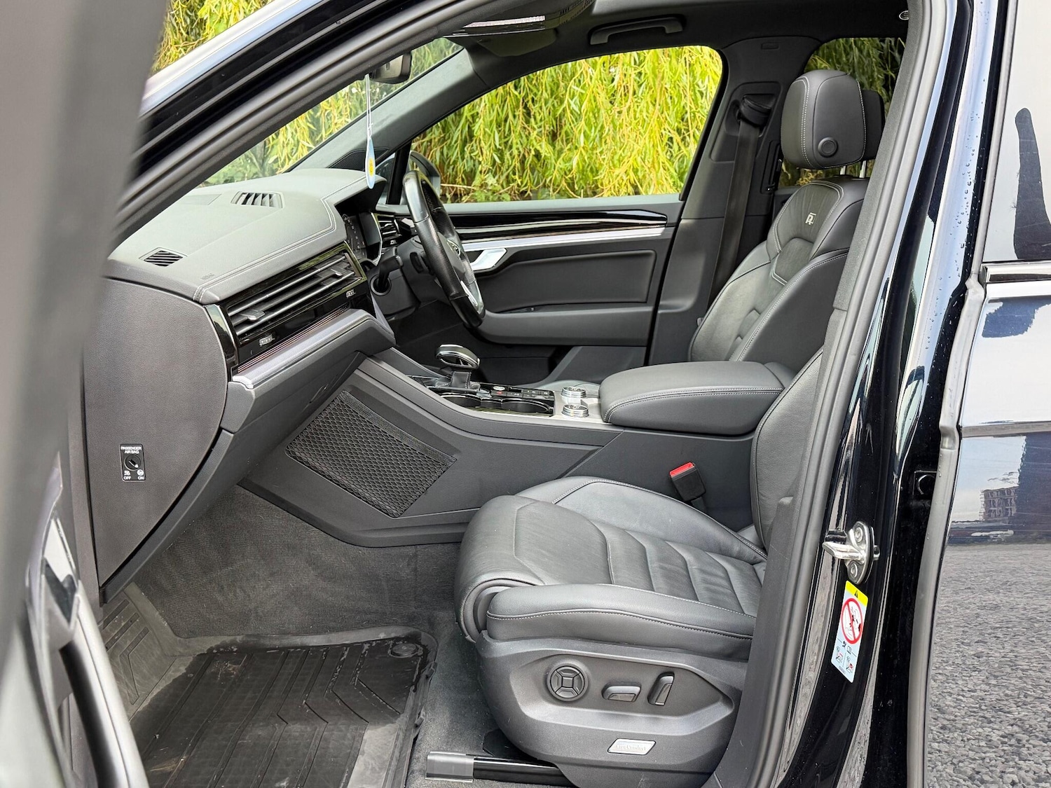 Used Volkswagen Touareg 2021 for sale - 76992277: Photo 15