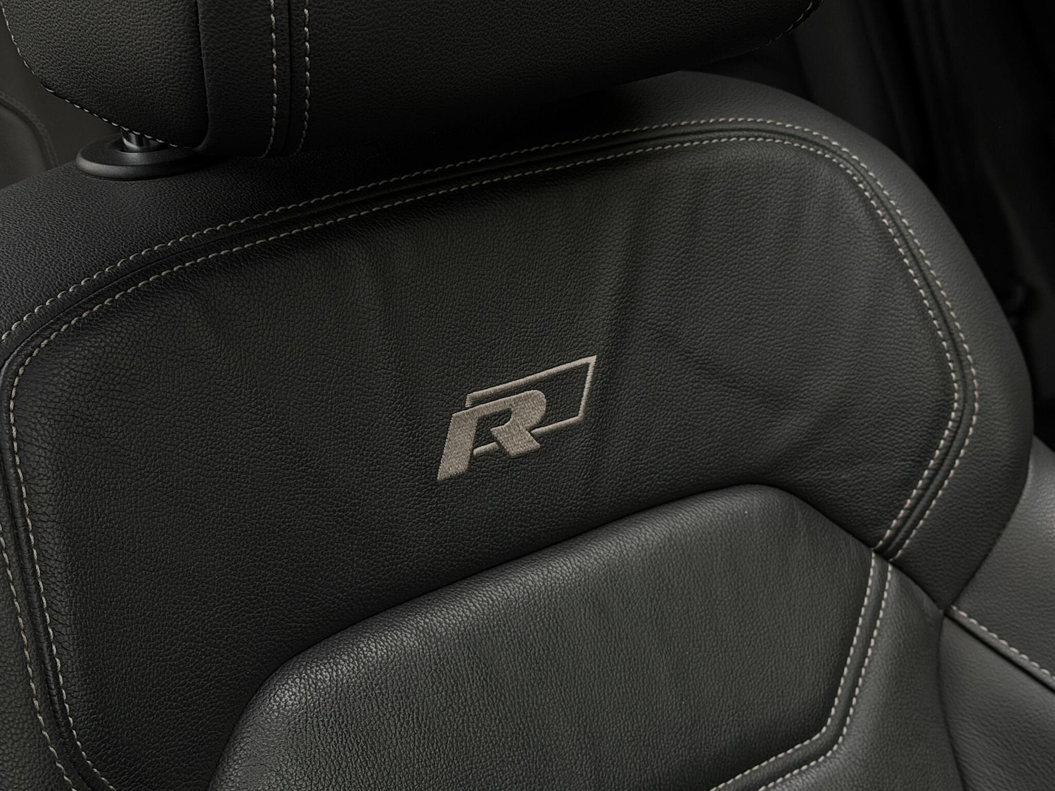 Used Volkswagen Touareg 2021 for sale - 76992277: Photo 17