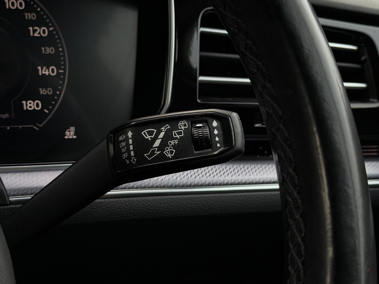 Used Volkswagen Touareg 2021 for sale - 76992277: Photo 36