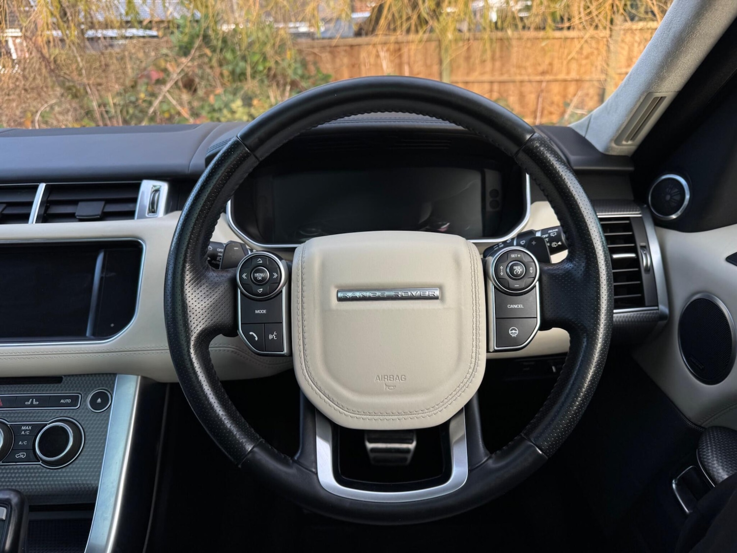 Used Land Rover Range Rover Sport 2015 for sale - 76824339: Photo 31