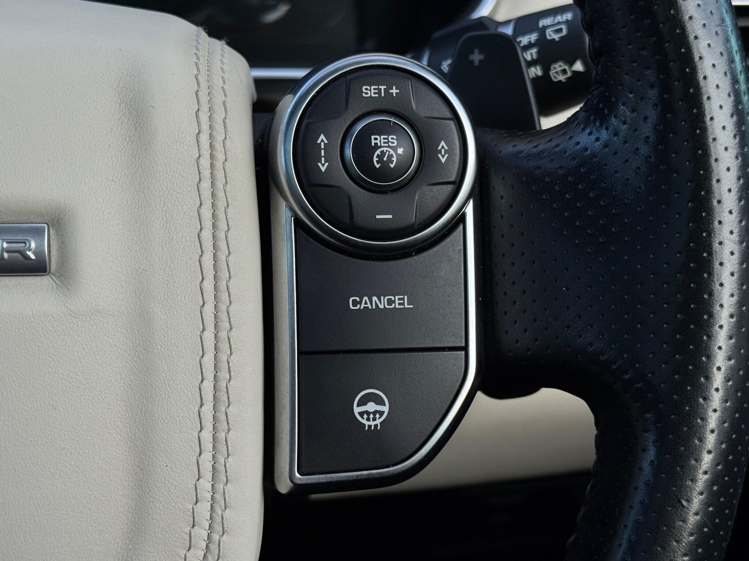 Used Land Rover Range Rover Sport 2015 for sale - 76824339: Photo 34