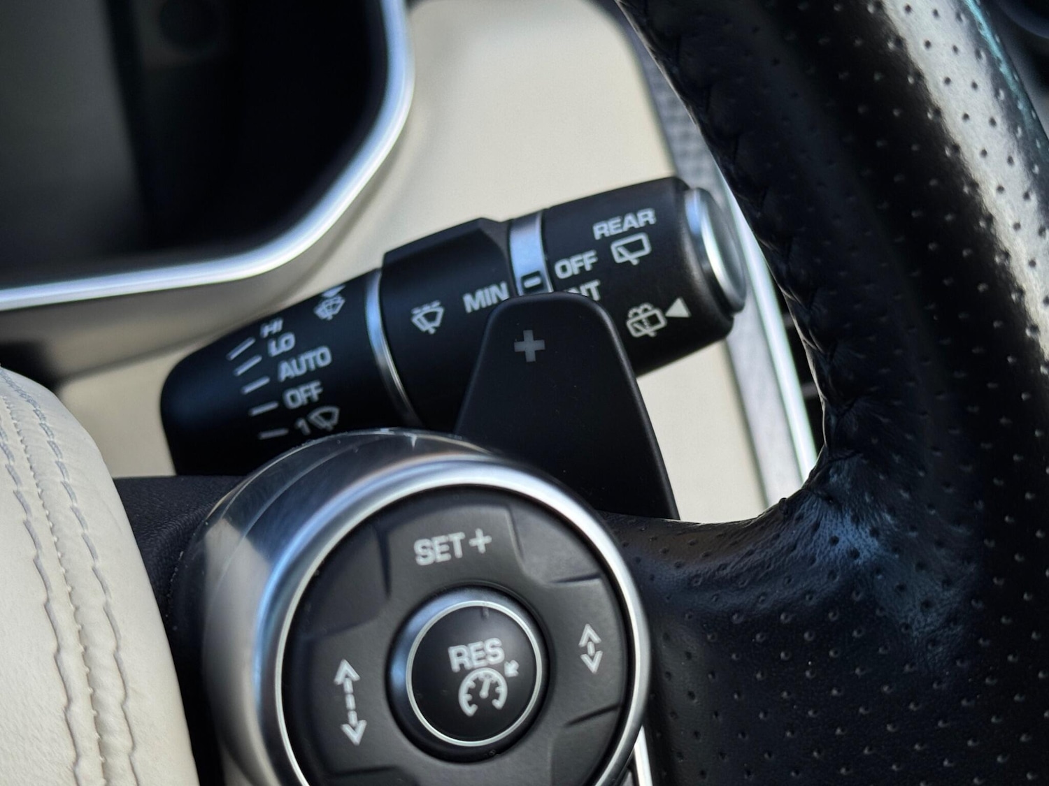 Used Land Rover Range Rover Sport 2015 for sale - 76824339: Photo 37