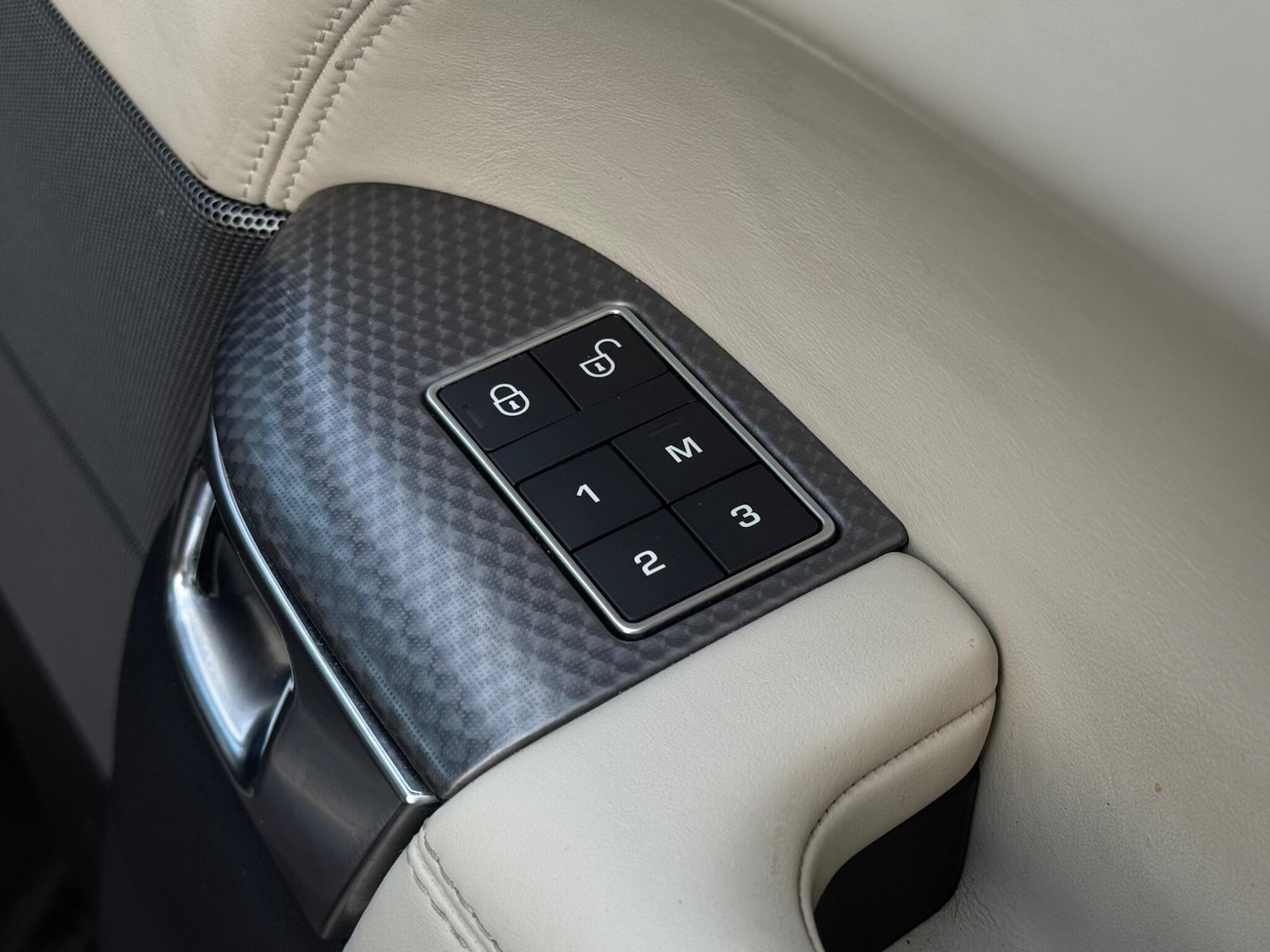 Used Land Rover Range Rover Sport 2015 for sale - 76824339: Photo 75