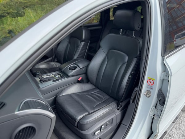 Used Audi Q7 2013 for sale - 67951984: Photo 30