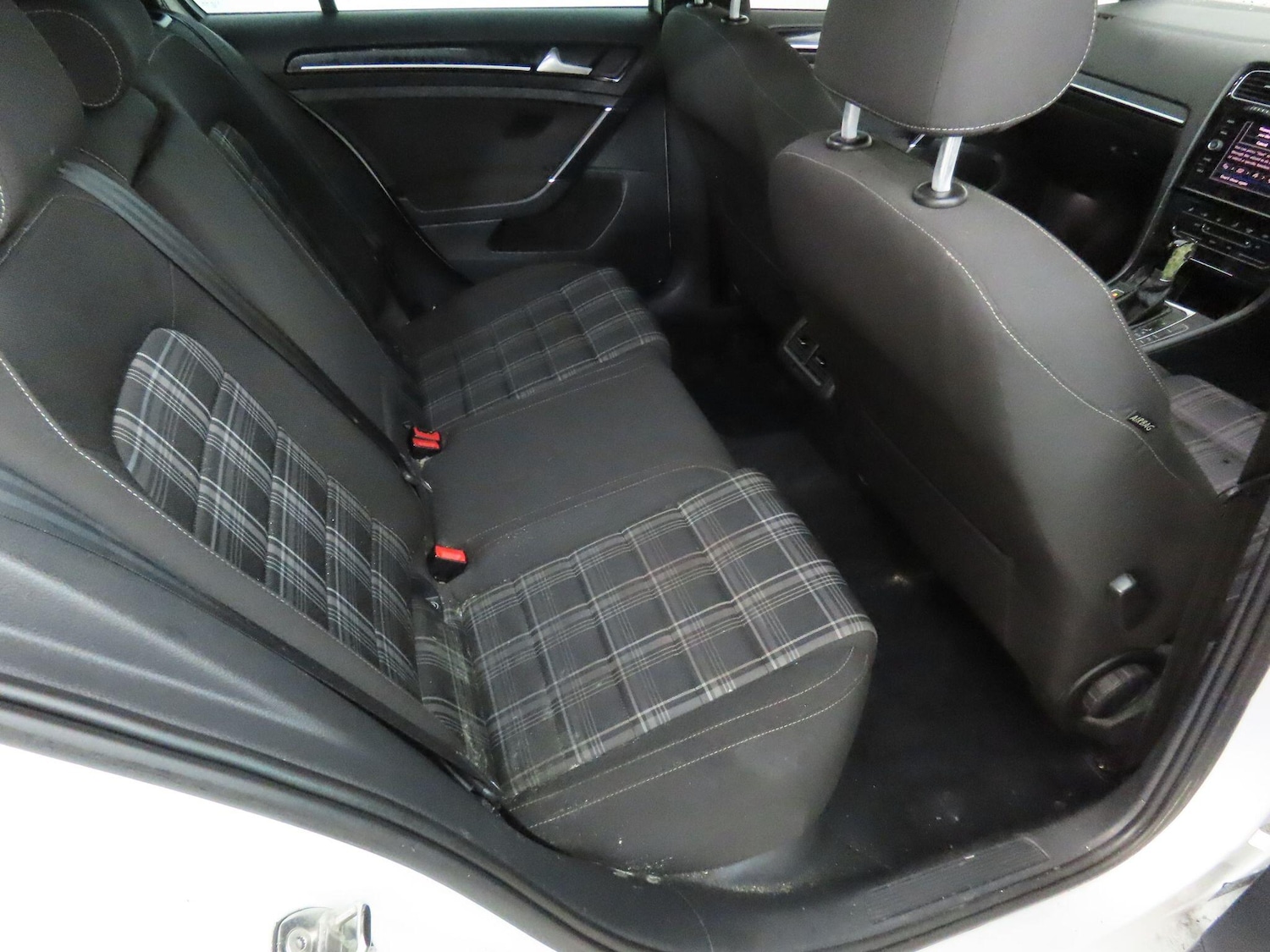 Used Volkswagen Golf 2014 for sale - 77344514: Photo 9