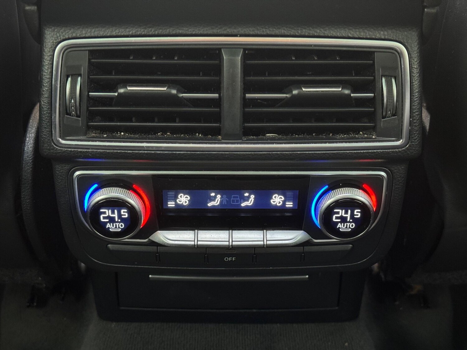 Used Audi Q7 2015 for sale - 76913160: Photo 70