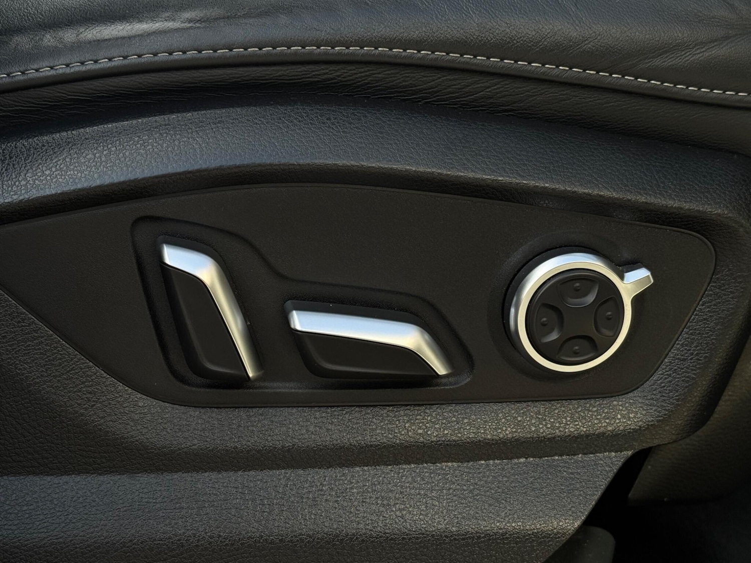 Used Audi Q7 2015 for sale - 76913160: Photo 71