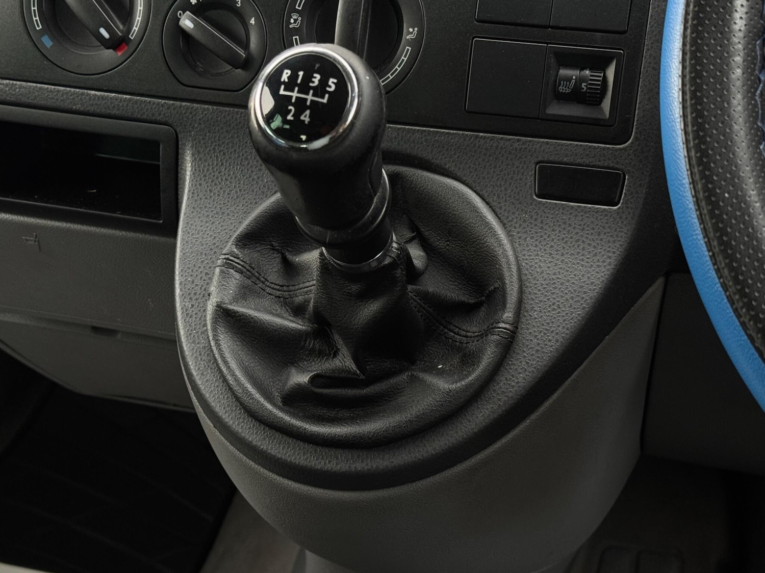 Used Volkswagen Transporter Shuttle 2006 for sale - 77345647: Photo 46