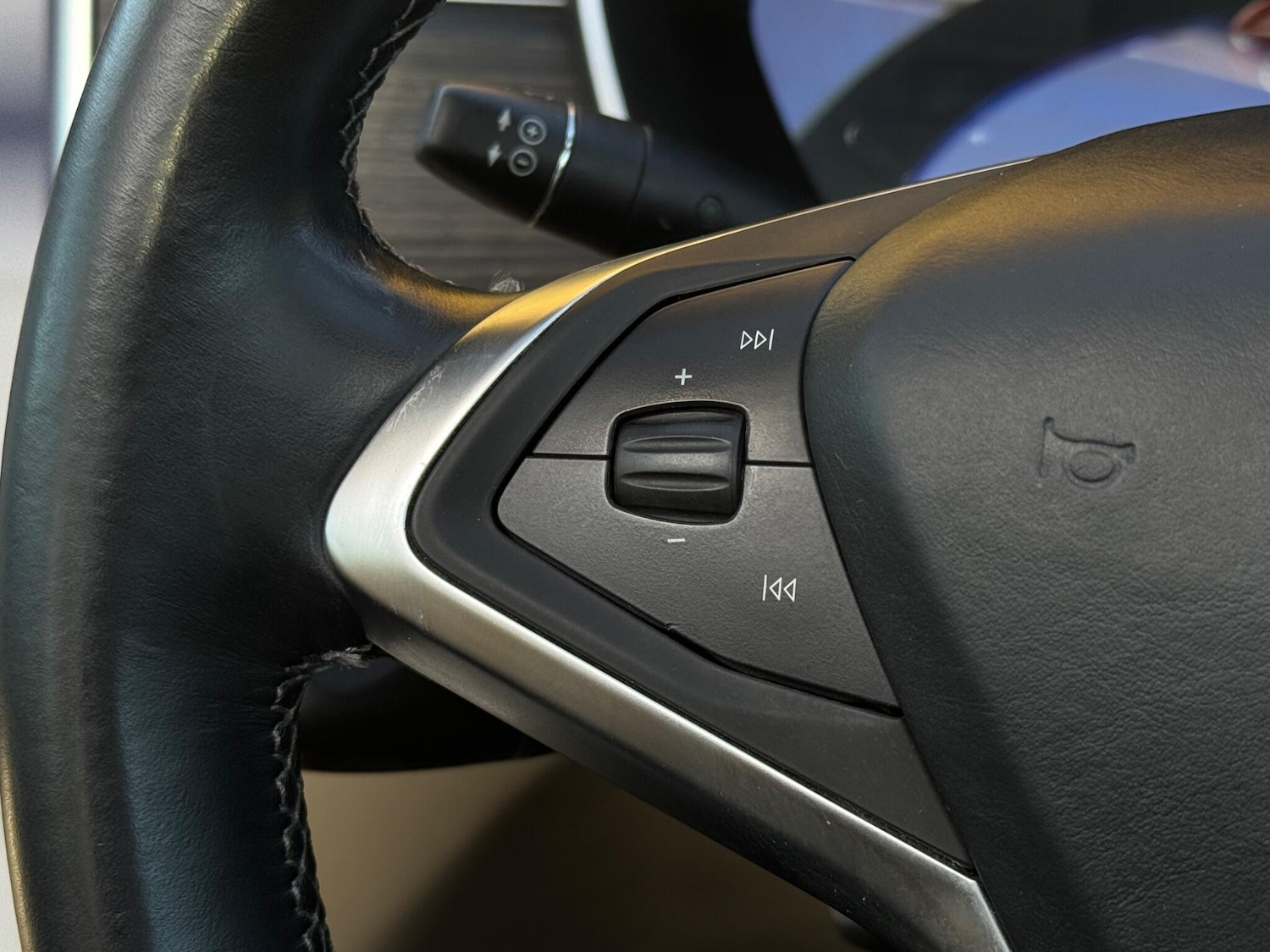 Used Tesla Model S 2014 for sale - 76990447: Photo 31