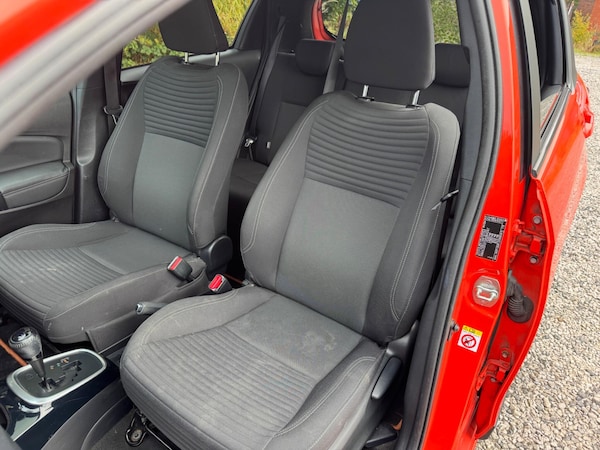 Used Toyota Yaris 2016 for sale - 76259370: Photo 25