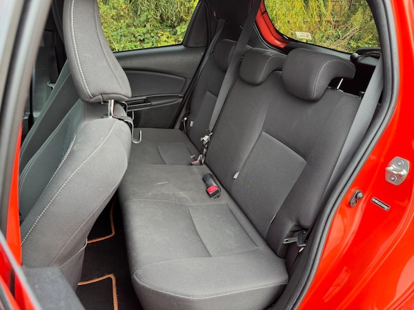 Used Toyota Yaris 2016 for sale - 76259370: Photo 27