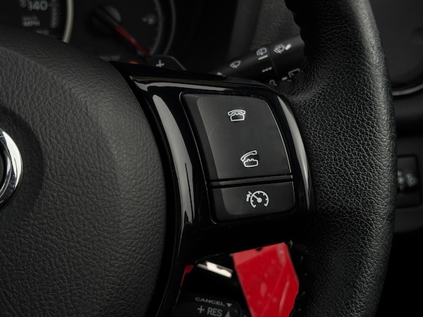 Used Toyota Yaris 2016 for sale - 76259370: Photo 34