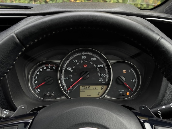 Used Toyota Yaris 2016 for sale - 76259370: Photo 41