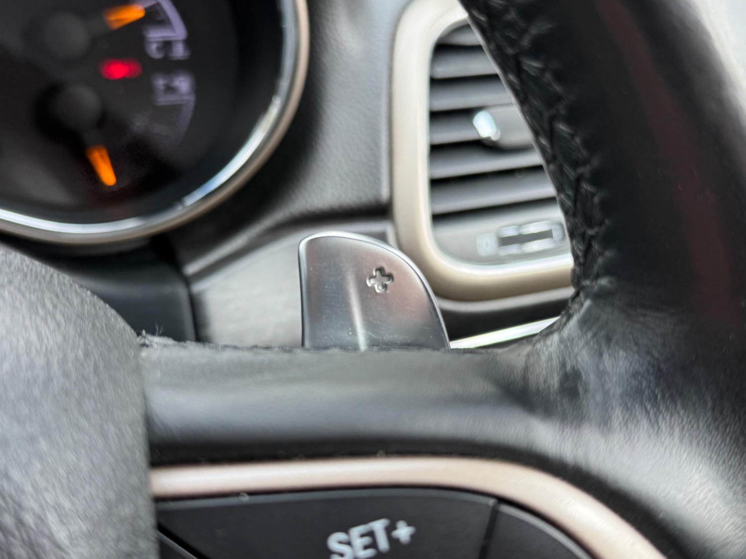 Used Jeep Grand Cherokee 2014 for sale - 77203990: Photo 35