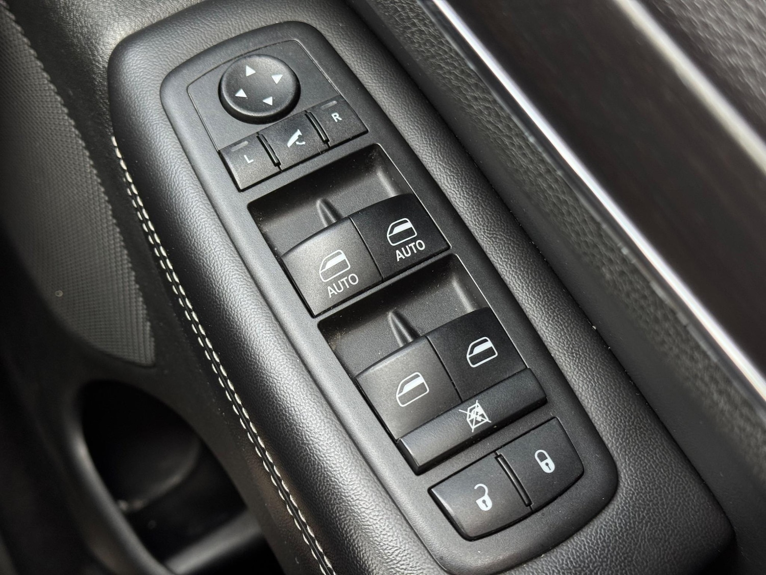 Used Jeep Grand Cherokee 2014 for sale - 77203990: Photo 47