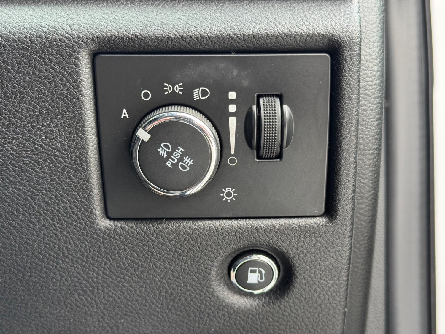 Used Jeep Grand Cherokee 2014 for sale - 77203990: Photo 48