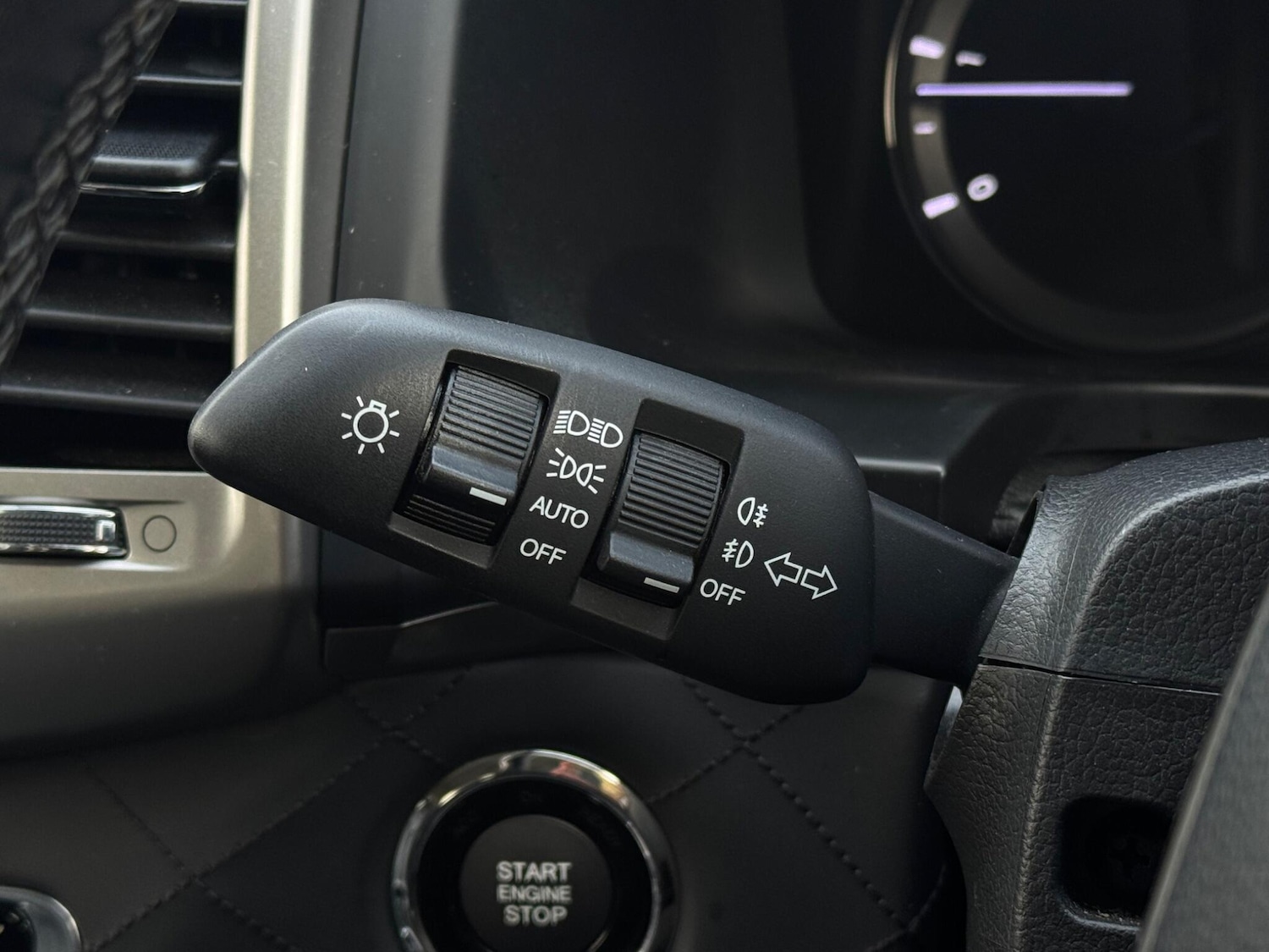 Used Ssangyong Rexton 2019 for sale - 76953472: Photo 35