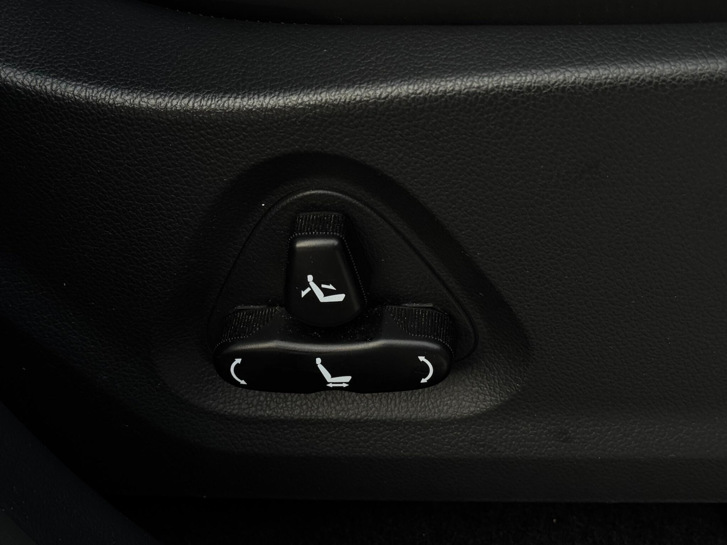 Used Ssangyong Rexton 2019 for sale - 76953472: Photo 57