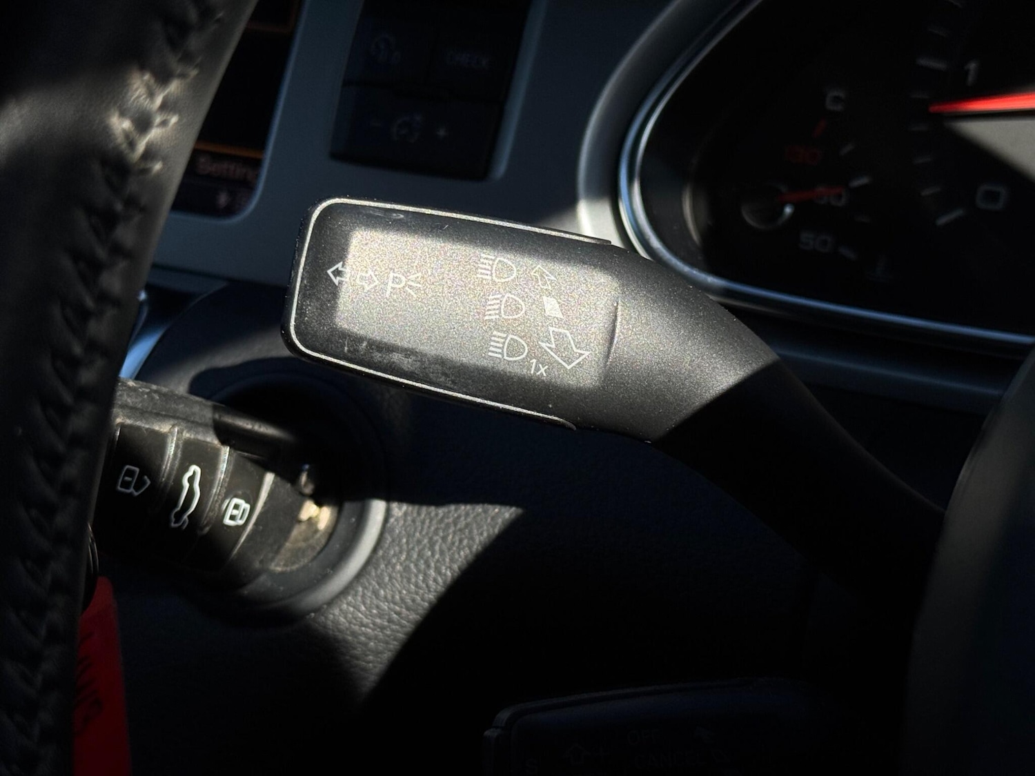 Used Audi Q7 2013 for sale - 76633012: Photo 32