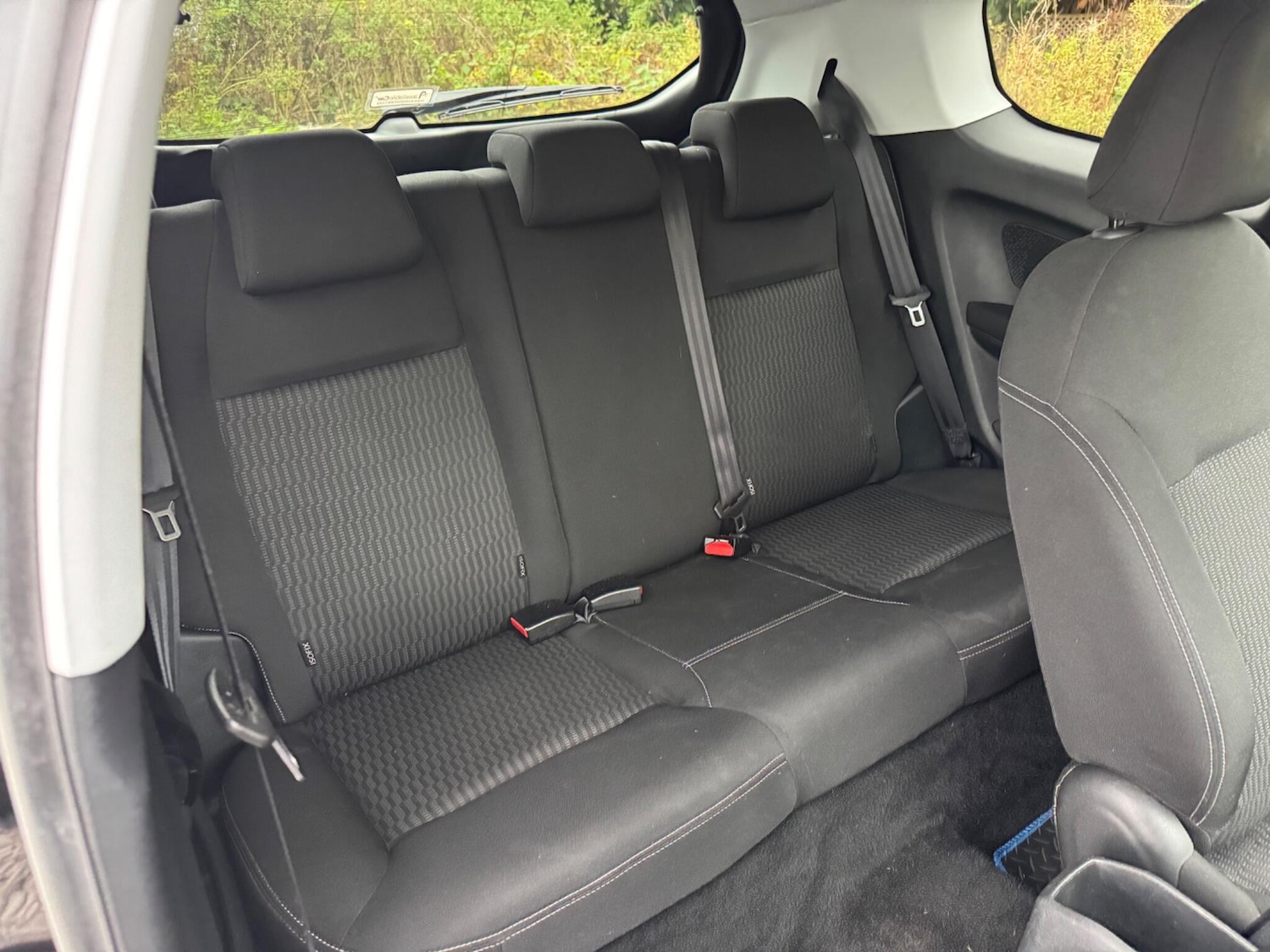 Used Peugeot 208 2017 for sale - 76122352: Photo 25