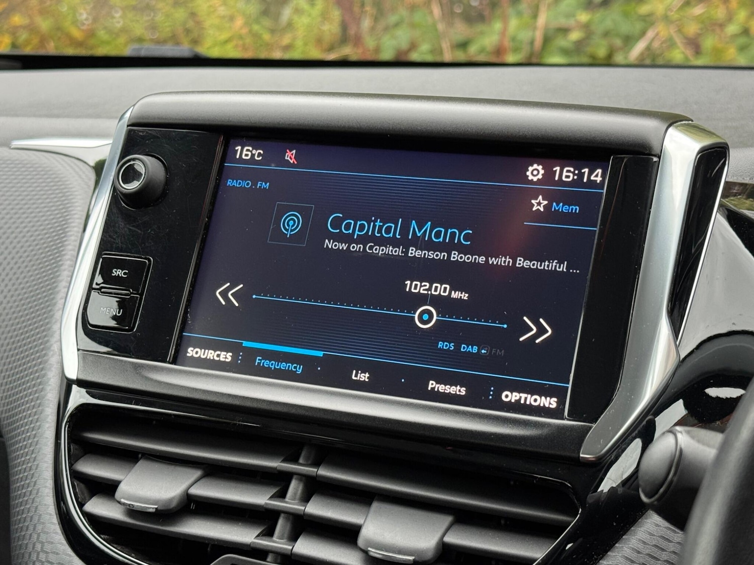 Used Peugeot 208 2017 for sale - 76122352: Photo 45