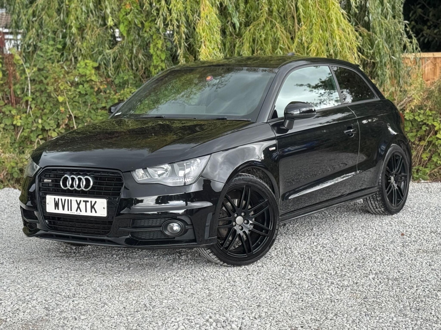 Used Audi A1 2011 for sale - 76137962: Photo 2