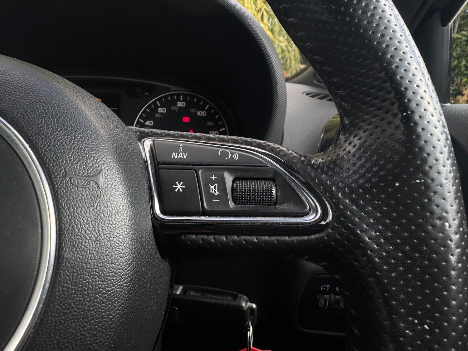 Used Audi A1 2011 for sale - 76137962: Photo 25