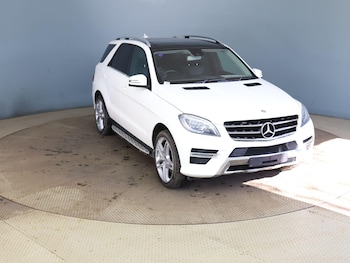 Used Mercedes-Benz M Class 2014 for sale - 77978196: Photo