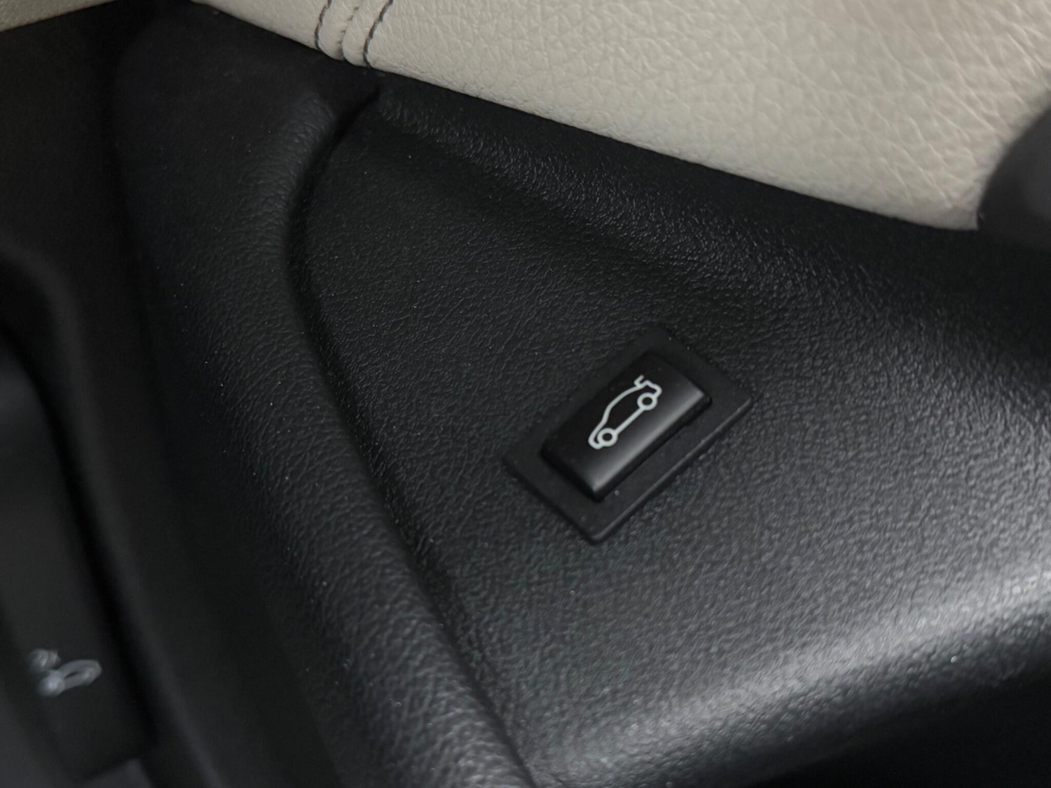 Used BMW 5 Series 2018 for sale - 76987606: Photo 44