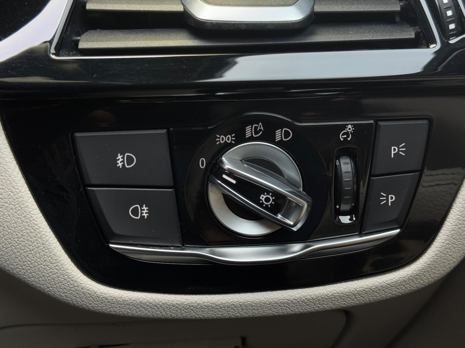 Used BMW 5 Series 2018 for sale - 76987606: Photo 48